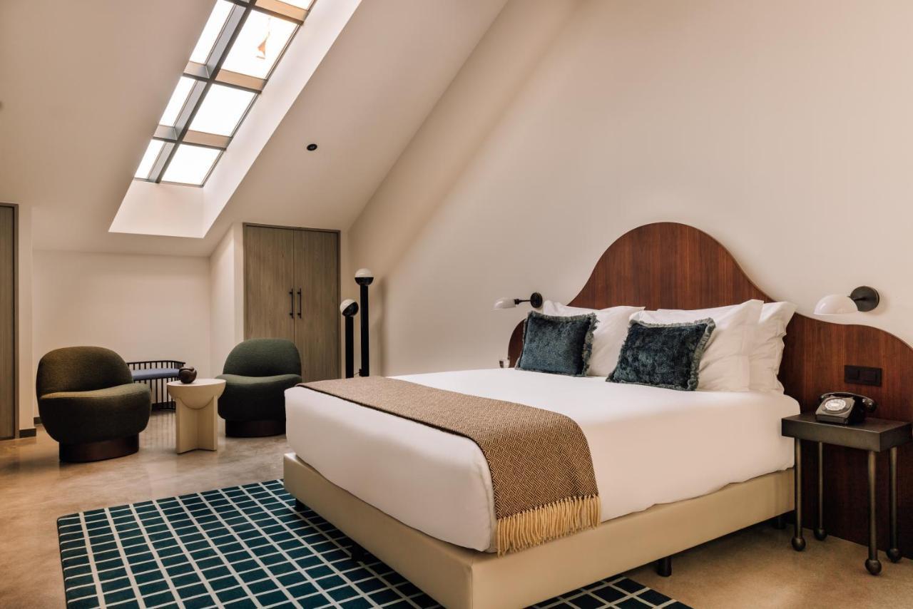 The Rebello Hotel & Spa - Small Luxury Hotels Of The World 빌라노바데가이아 외부 사진 A room at the hotel