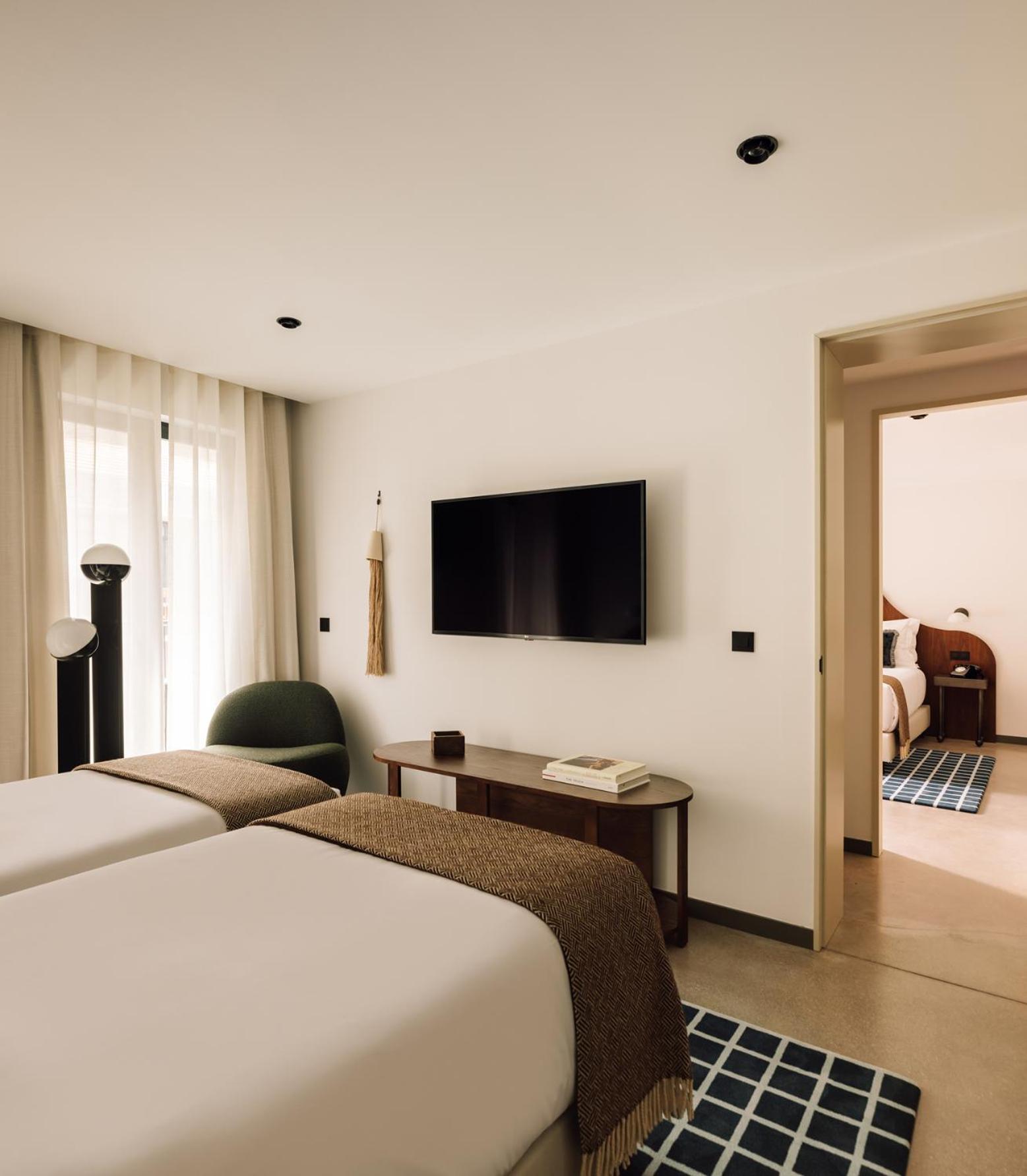 The Rebello Hotel & Spa - Small Luxury Hotels Of The World 빌라노바데가이아 외부 사진 A room at the hotel