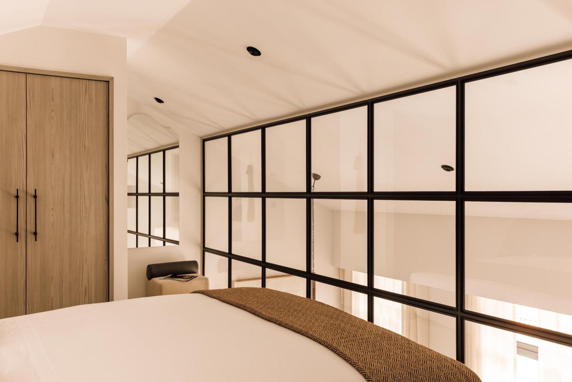 The Rebello Hotel & Spa - Small Luxury Hotels Of The World 빌라노바데가이아 외부 사진 Interior of the house
