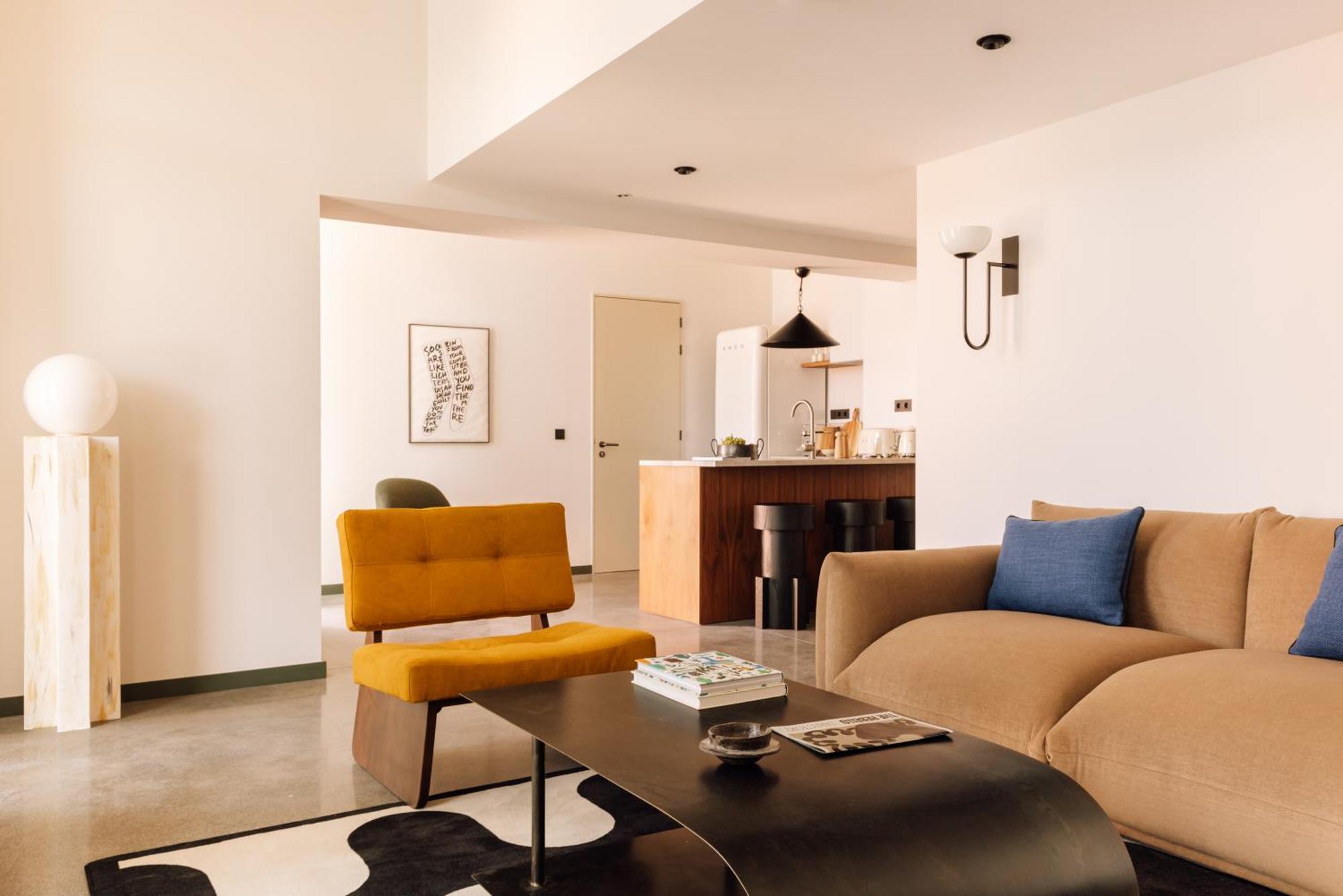 The Rebello Hotel & Spa - Small Luxury Hotels Of The World 빌라노바데가이아 외부 사진 Interior of a suite at the Hotel